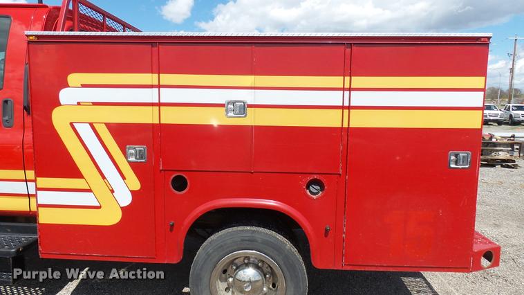 image for item L2452 2009 Chevrolet C5500 utility truck