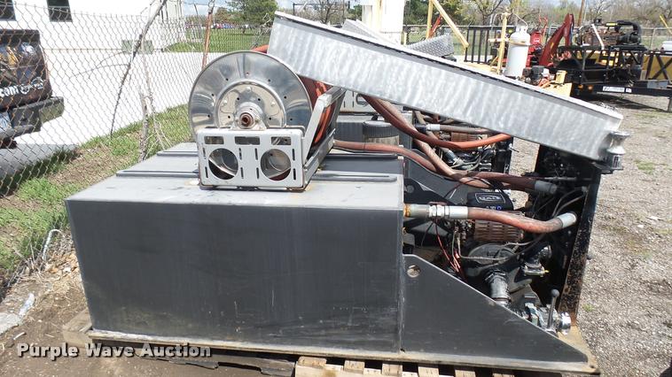 image for item L2456 Slide-in fire apparatus