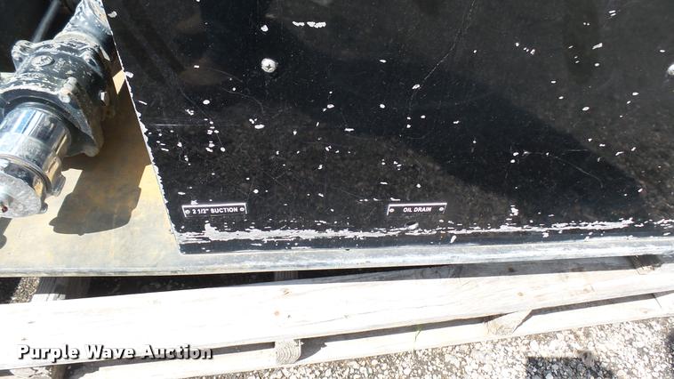 image for item L2457 Slide-in fire apparatus