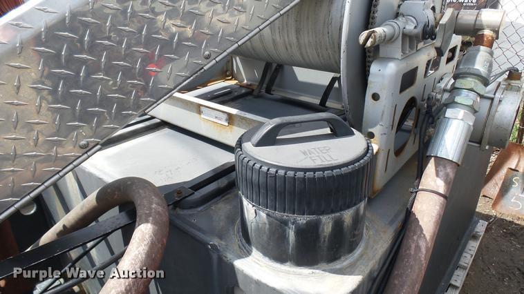 image for item L2457 Slide-in fire apparatus