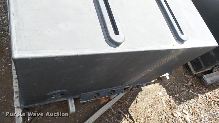 image for item L2457 Slide-in fire apparatus