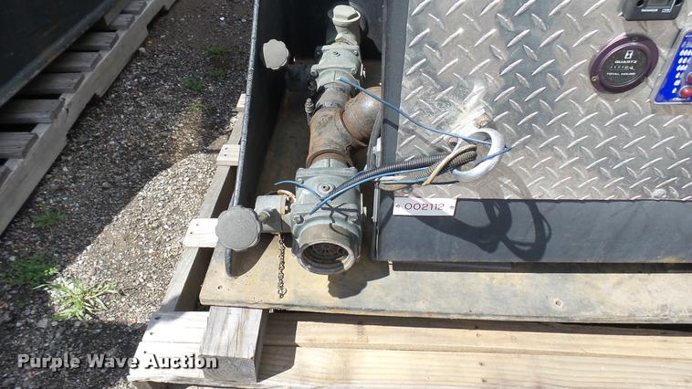 image for item L2458 Slide-in fire apparatus