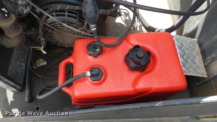 image for item L2458 Slide-in fire apparatus