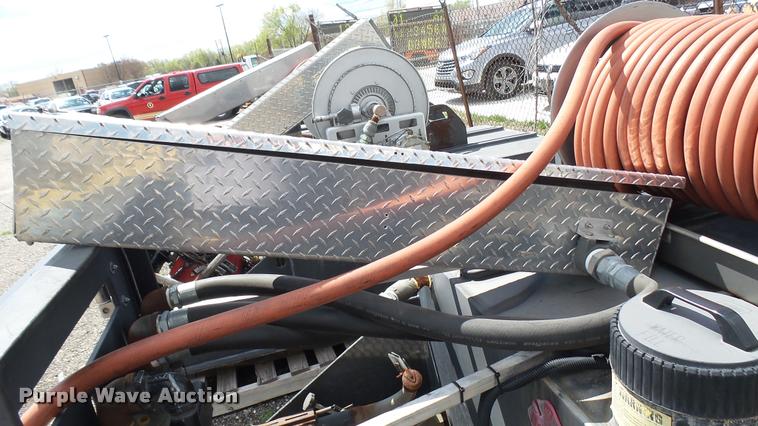 image for item L2458 Slide-in fire apparatus