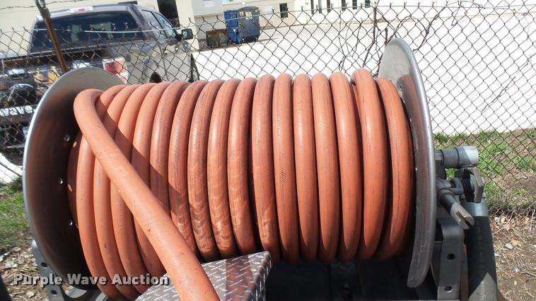 image for item L2458 Slide-in fire apparatus