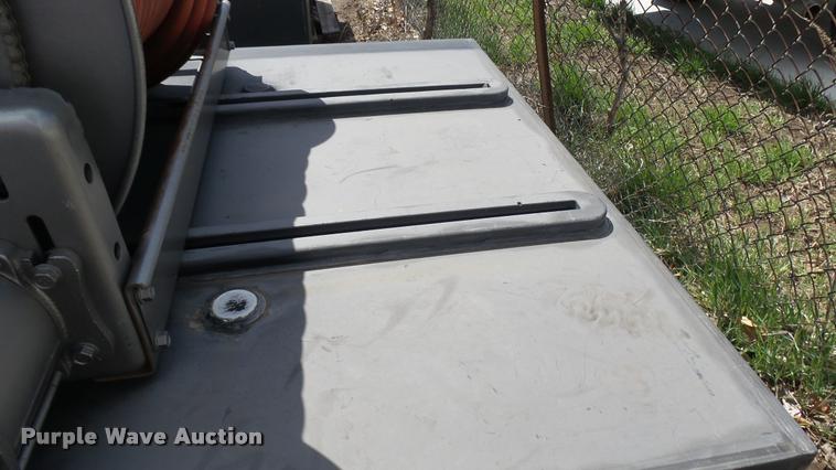 image for item L2458 Slide-in fire apparatus