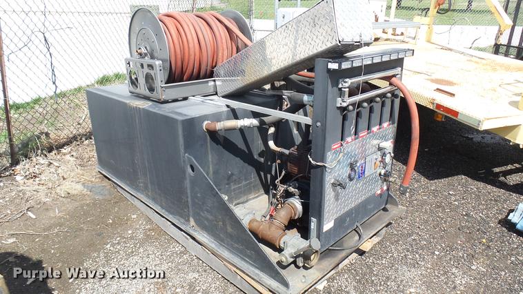 image for item L2459 Slide-in fire apparatus