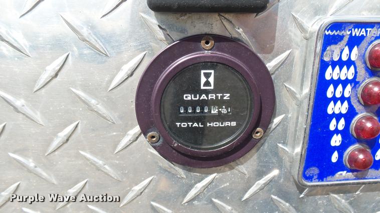 image for item L2459 Slide-in fire apparatus