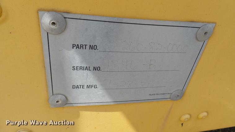 image for item L2462 2006 crash attenuator trailer