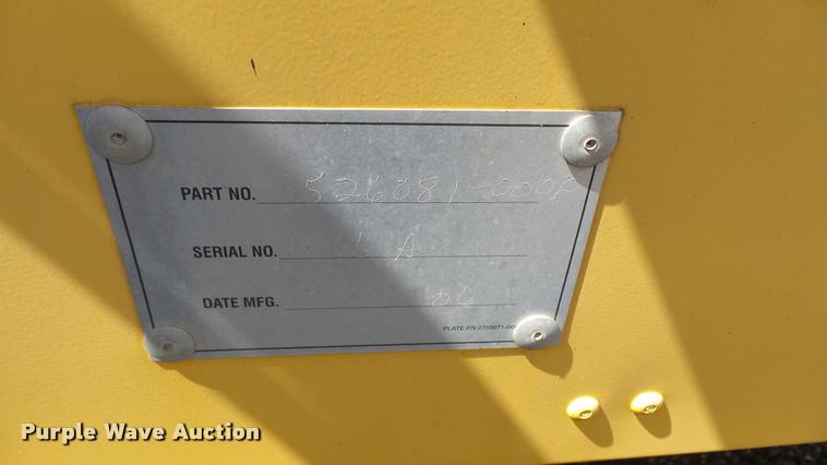 image for item L2462 2006 crash attenuator trailer