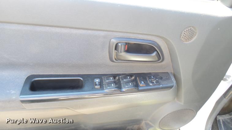 image for item L2463 2006 Chevrolet Colorado Crew Cab pickup truck