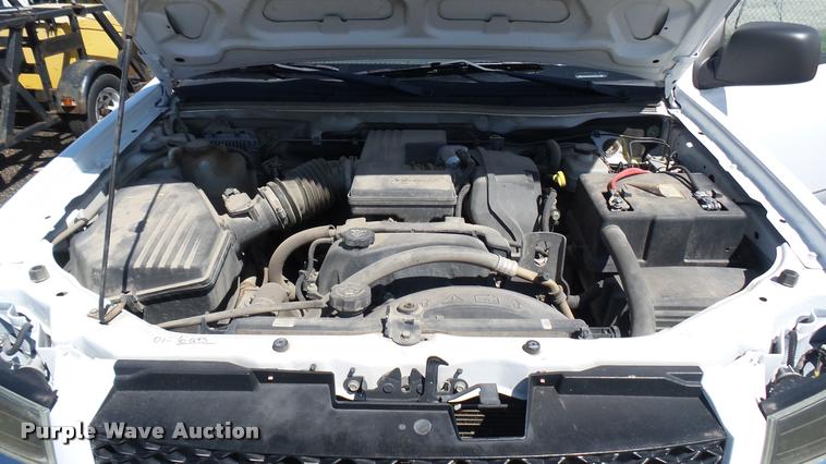 image for item L2463 2006 Chevrolet Colorado Crew Cab pickup truck