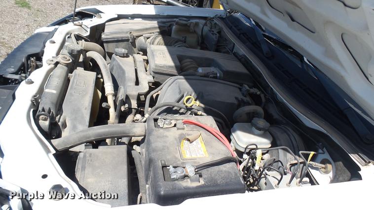 image for item L2463 2006 Chevrolet Colorado Crew Cab pickup truck