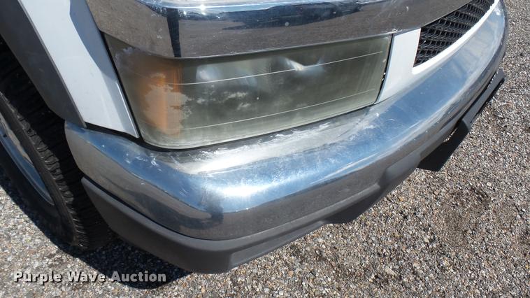 image for item L2464 2006 Chevrolet Colorado Ext. Cab pickup truck