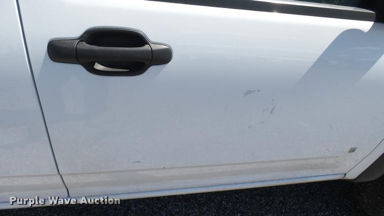 image for item L2464 2006 Chevrolet Colorado Ext. Cab pickup truck