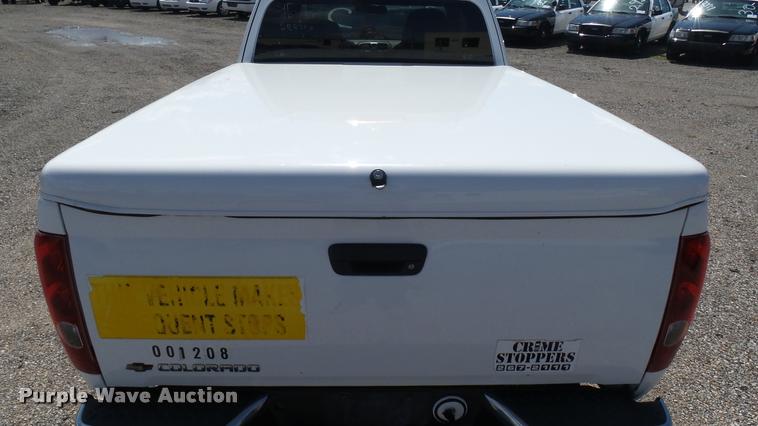 image for item L2464 2006 Chevrolet Colorado Ext. Cab pickup truck