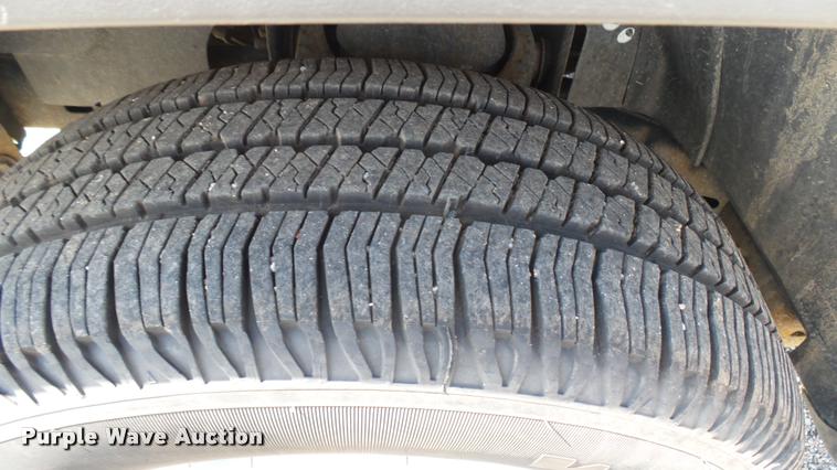 image for item L2464 2006 Chevrolet Colorado Ext. Cab pickup truck