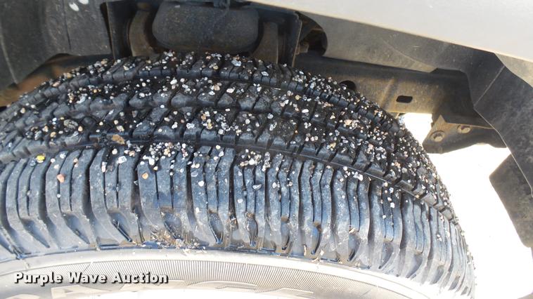 image for item L2464 2006 Chevrolet Colorado Ext. Cab pickup truck