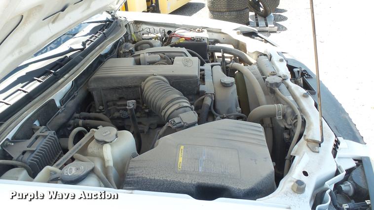 image for item L2466 2006 Chevrolet Colorado Crew Cab pickup truck