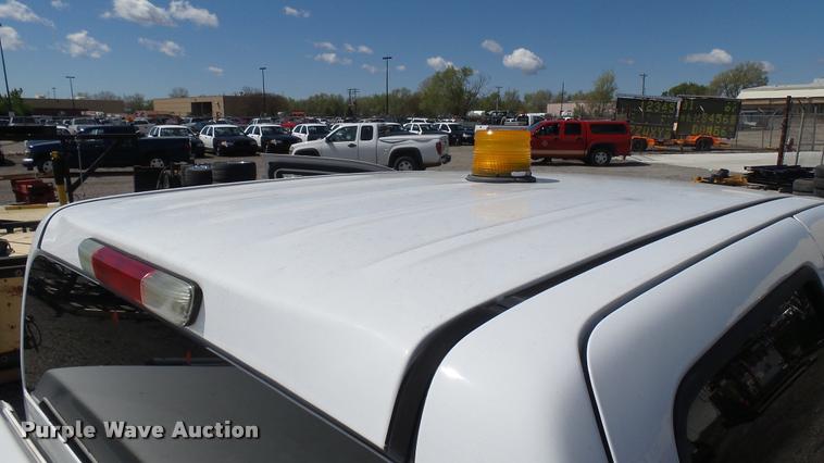 image for item L2466 2006 Chevrolet Colorado Crew Cab pickup truck