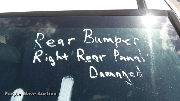 image for item L2466 2006 Chevrolet Colorado Crew Cab pickup truck