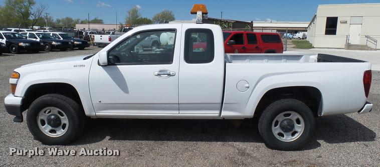 image for item L2468 2009 Chevrolet Colorado Ext. Cab pickup truck