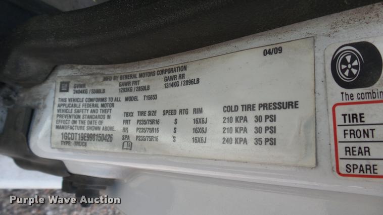 image for item L2468 2009 Chevrolet Colorado Ext. Cab pickup truck