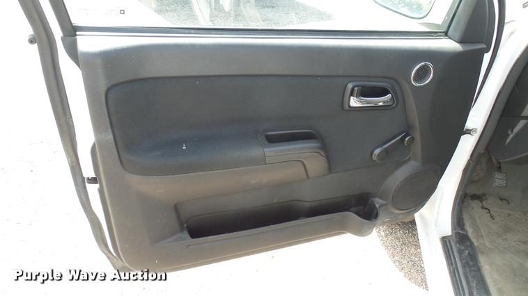 image for item L2468 2009 Chevrolet Colorado Ext. Cab pickup truck