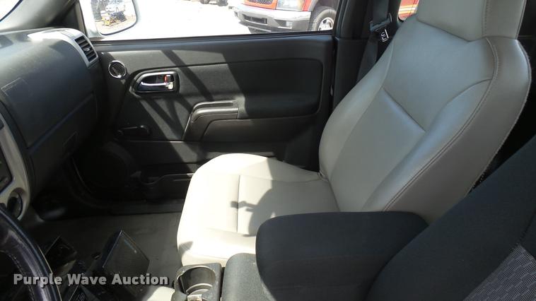 image for item L2468 2009 Chevrolet Colorado Ext. Cab pickup truck