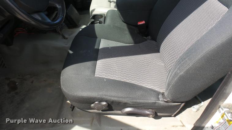 image for item L2468 2009 Chevrolet Colorado Ext. Cab pickup truck