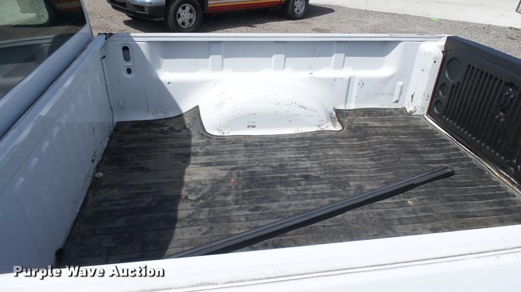 image for item L2468 2009 Chevrolet Colorado Ext. Cab pickup truck