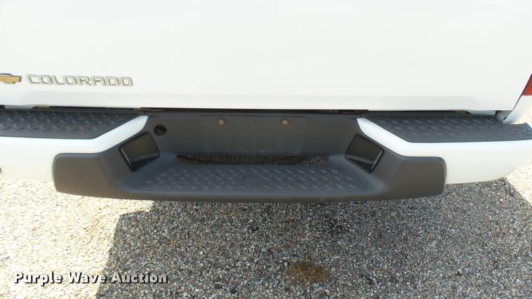 image for item L2468 2009 Chevrolet Colorado Ext. Cab pickup truck