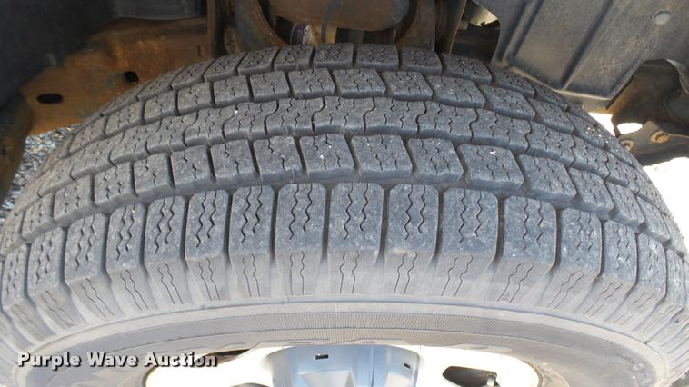 image for item L2468 2009 Chevrolet Colorado Ext. Cab pickup truck