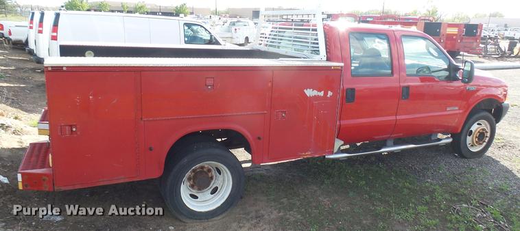 image for item L2470 2003 Ford F550 Super Duty XL Crew Cab utility truck