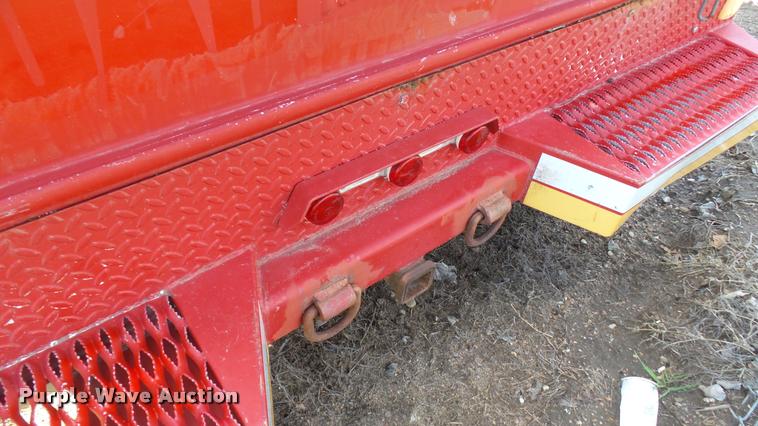 image for item L2470 2003 Ford F550 Super Duty XL Crew Cab utility truck