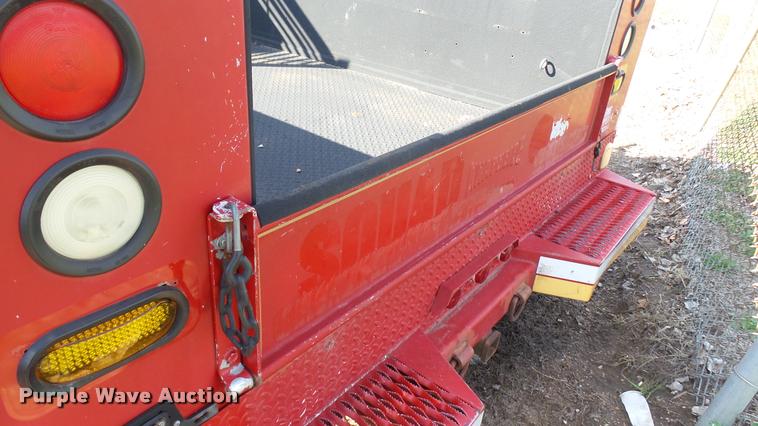 image for item L2470 2003 Ford F550 Super Duty XL Crew Cab utility truck