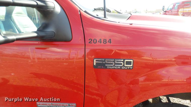image for item L2470 2003 Ford F550 Super Duty XL Crew Cab utility truck