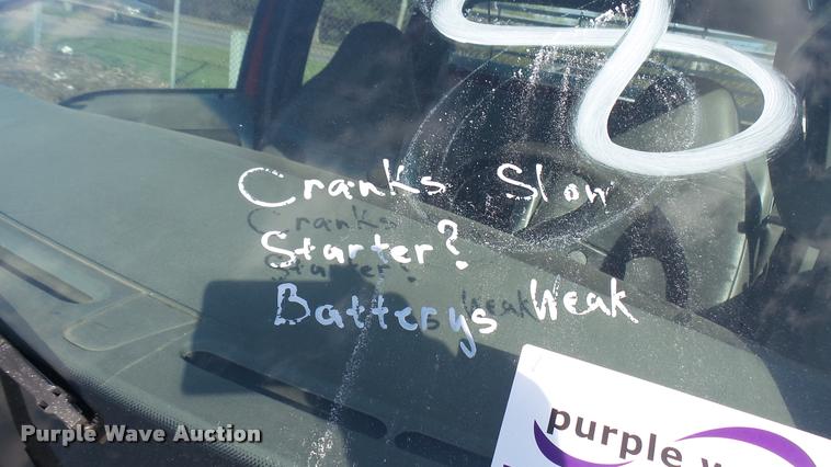 image for item L2470 2003 Ford F550 Super Duty XL Crew Cab utility truck