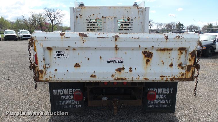 image for item L2471 2005 Chevrolet C4500 dump truck