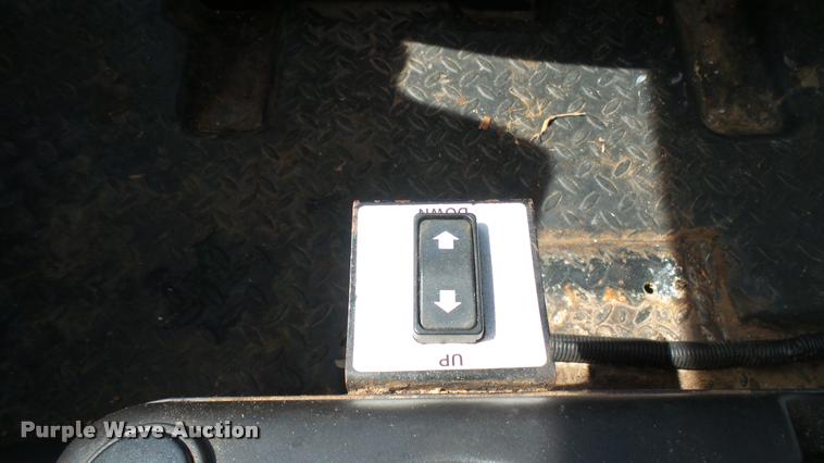 image for item L2471 2005 Chevrolet C4500 dump truck