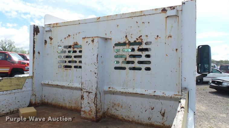 image for item L2471 2005 Chevrolet C4500 dump truck