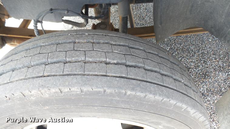 image for item L2471 2005 Chevrolet C4500 dump truck