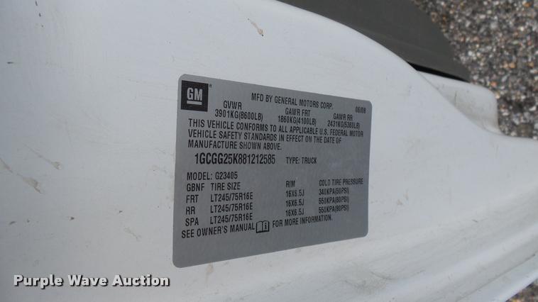 image for item L2472 2008 Chevrolet Express 2500 Cargo van