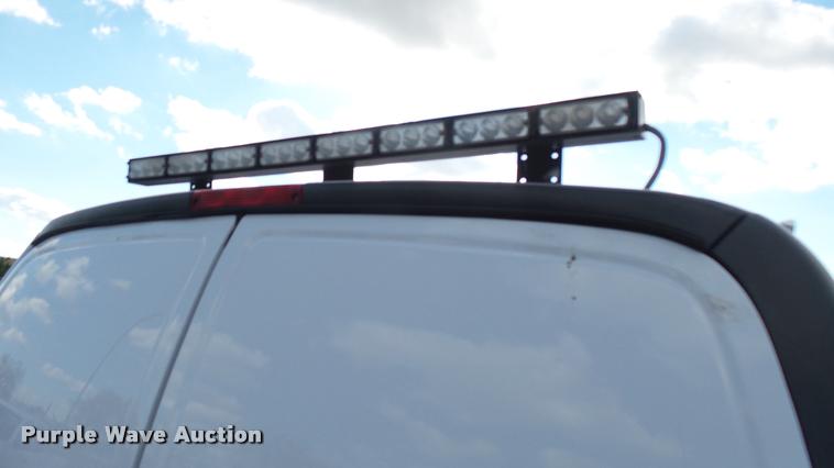 image for item L2472 2008 Chevrolet Express 2500 Cargo van