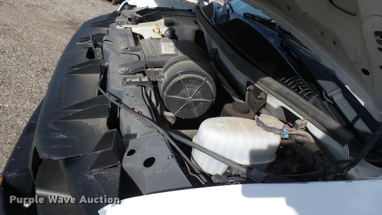 image for item L2473 2007 Chevrolet Express 2500 Cargo van