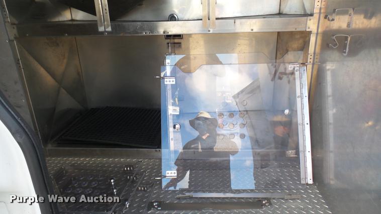 image for item L2473 2007 Chevrolet Express 2500 Cargo van