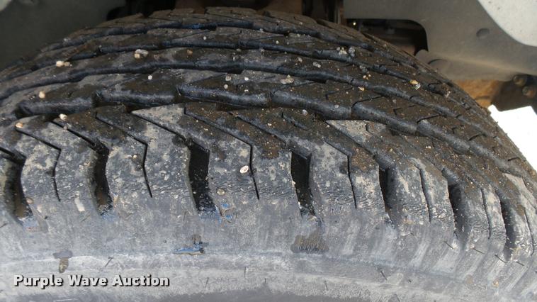 image for item L2473 2007 Chevrolet Express 2500 Cargo van