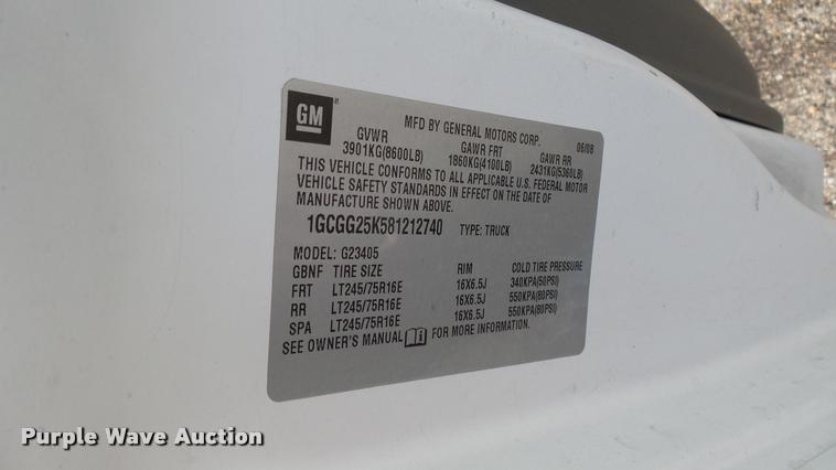 image for item L2474 2008 Chevrolet Express 2500 Cargo van