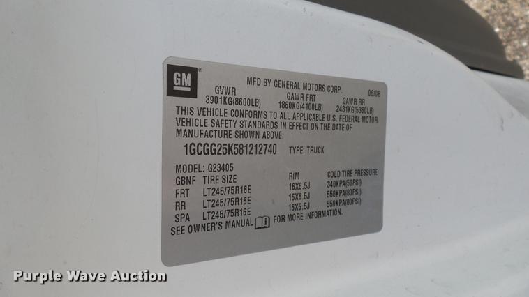 image for item L2474 2008 Chevrolet Express 2500 Cargo van