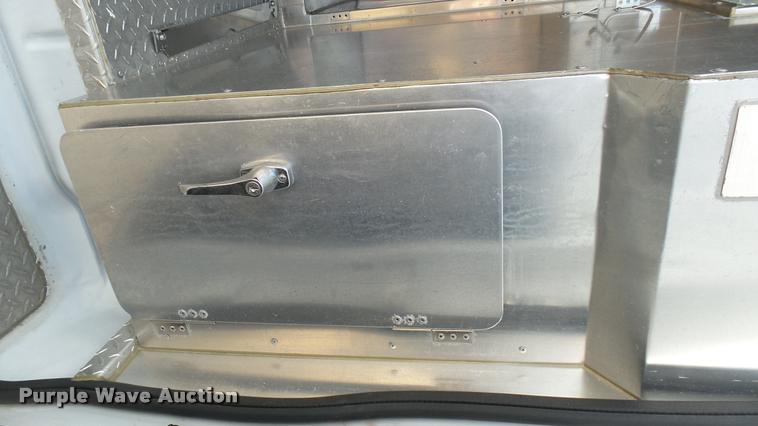 image for item L2474 2008 Chevrolet Express 2500 Cargo van